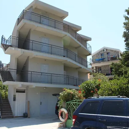 Apartments Galija Петровац Экстерьер фото